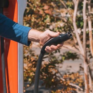 Decarbonizing Transport in the GCC: Balancing Climate and Economy